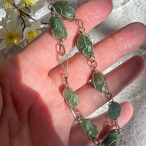 Vintage Green Aventurine Tumbled Stone Bracelet - Picture 7 of 11
